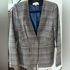 Calvin Klein houndstooth suit set - Red, Blue & Brown with gold detailing size 4